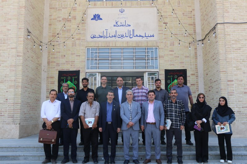 دانشگاه سیدجمال الدین اسدآبادی: تکریم قلم به مناسبت روز خبرنگار؛ دانشگاه سیدجمال‌الدین اسدآبادی میزبان اصحاب رسانه شد.✅ به مناسبت روز خبرنگار، آیین تجلی