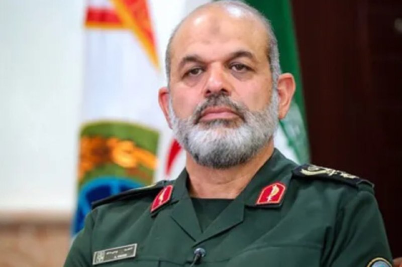 خبرگزاری دفاع مقدس: 💢پیام سردار وحیدی به مناسبت روز پزشک و روز داروساز🔸سرلشکر پاسدار احمد وحیدی، فرمانده کل سپاه پاسداران انقلاب اسلامی، با