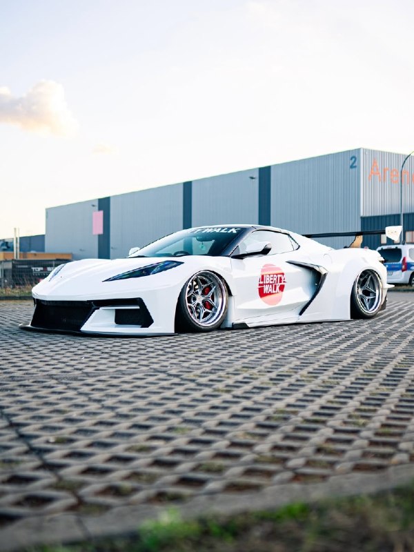 Corvette C8 Silhouette от Liberty Walk