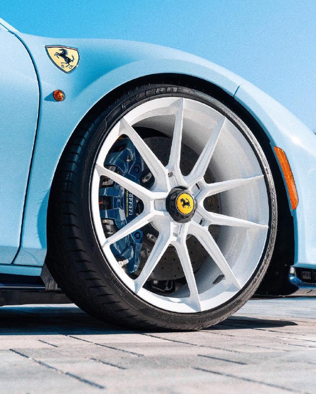 Ferrari 488 Pista 4