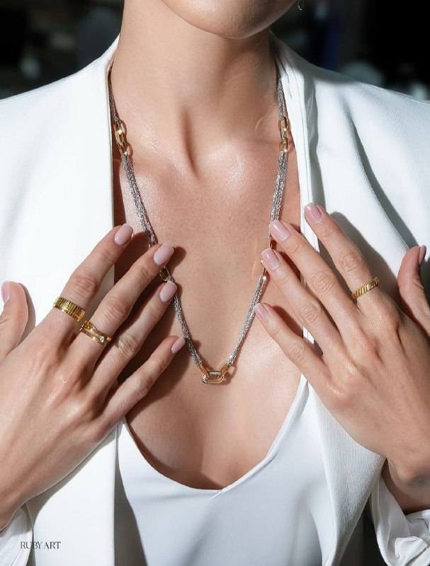 گالری طلا روبی مشهد: 💎گالری طلای روبی ✨شرایط خرید نقد ندارینمیتونین اقساط از ما خرید کنیدآدرس اینستاگرام گالری طلا روبی سجادhttps://instagram