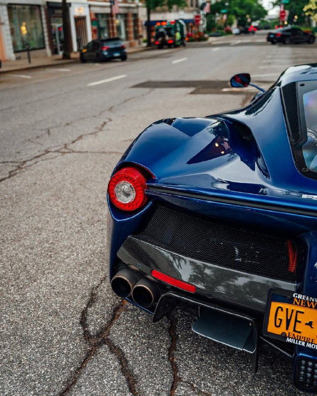 Ferrari LaFerrari 6