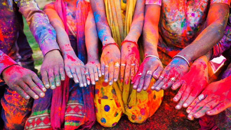 Holi color splashHoli celebration in Jaipur, India (© powerofforever/Getty Images)