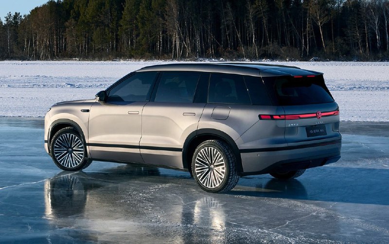 Volkswagen показал интерьер большого гибридного флагмана 2