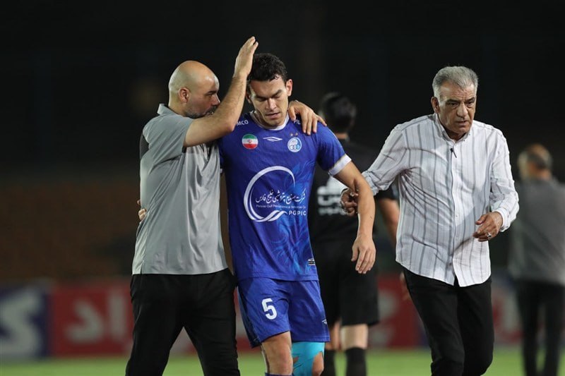 Varzeshland: 🔵⚪️مصدومیت مدافع استقلال جدی نیست 💙در دقیقه 21 دیدار استقلال و سپاهان در هفته سوم لیگ برتر فوتبال، رستم آشورماتوف به دلی