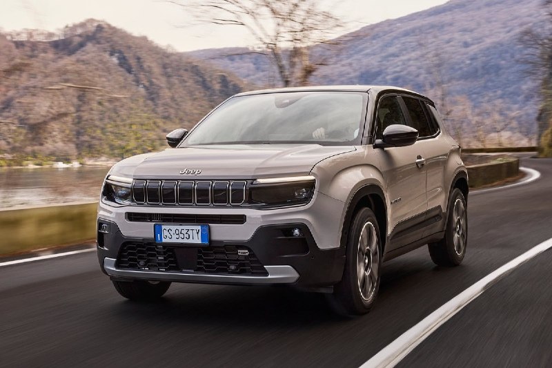 Jeep анонсировал обновленный Avenger 3