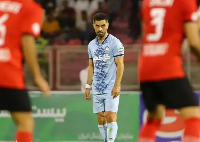 Bistodo IR | بیست و دو ⚽️: 🚨💣⚽️❤️| بیانیه باشگاه گلگهر: خداداد عزیزی از اول بازی به ما توهین کرد و وقتی اخراج شد داخل تونل و رختکن به امید عالیشاه