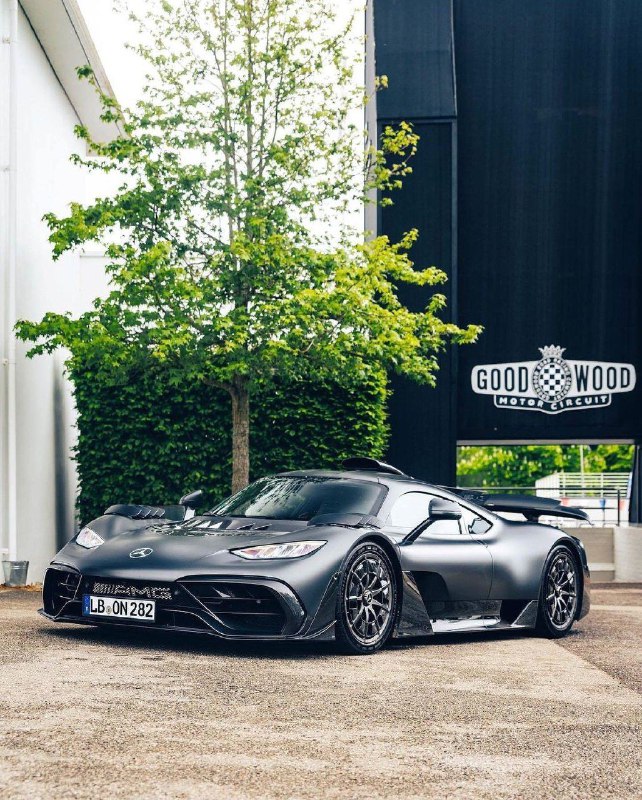 Mercedes AMG Project One 3