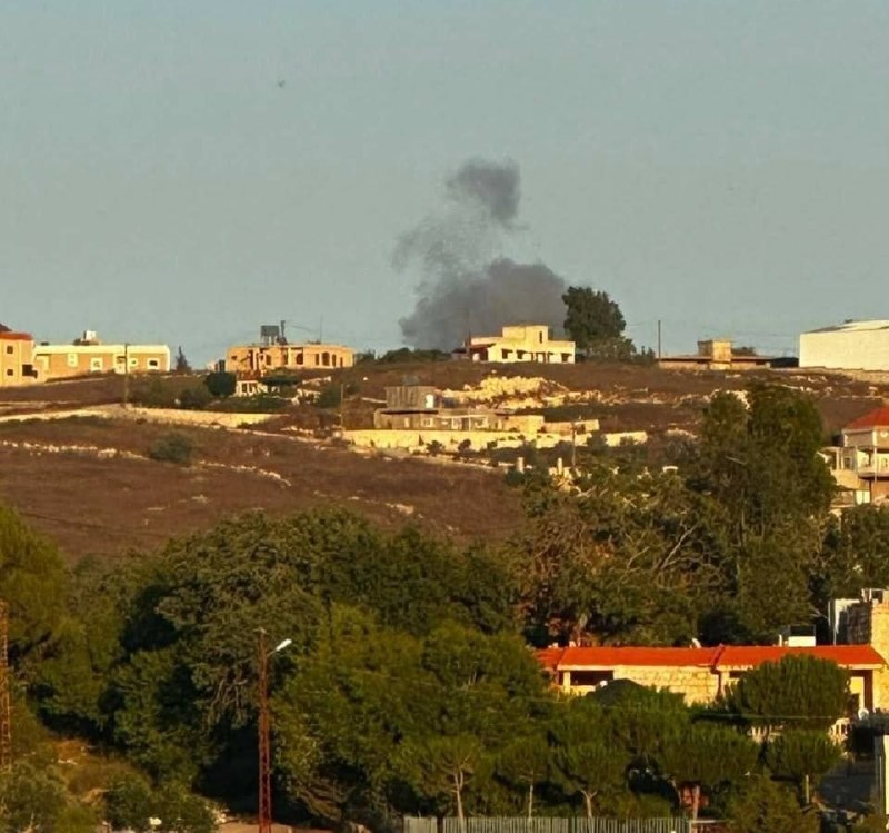 🚨🚨 מטוסי קרב מתקפה קרקעיים של שבויים מצפון לעיר בעלבק, לבנון.