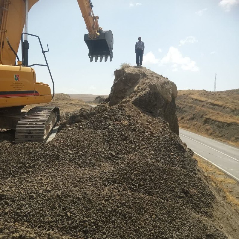 🇮🇷کلات نیوز 🇮🇷: 🔹 شروع عملیات خاکبرداری تعریض و ساماندهی وایمن سازی تقاطع بابا فرجی کیلومتر ۲۲ محور کلات -مشهد با تلاش همکاران راهدار و