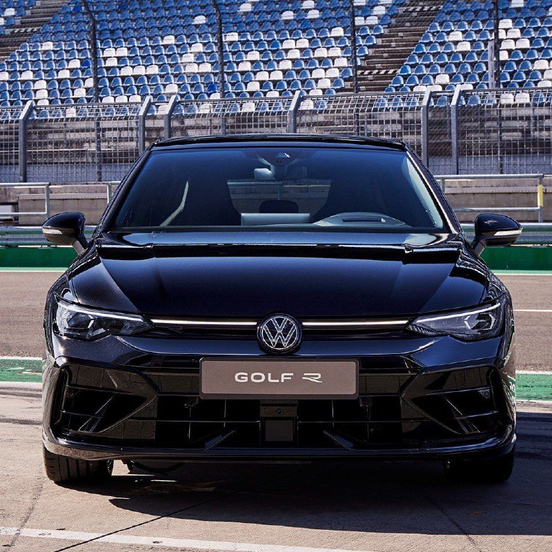 Новый Volkswagen Golf R 2