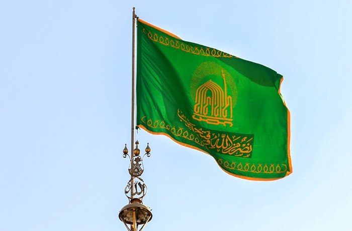 صبح توس اخبار خراسان رضوی: 📸 تعویض پرچم گنبد مطهر بعد از ۶٣ روز به نیابت از مردم ایران و رهبر عزیز شهیدمان و همه‌ی شهدا@sobhtoos | صبح توس