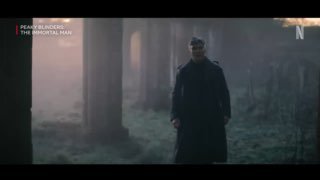 Netflix опубликовал тизер фильма «Острые козырьки: Бессмертный». События картины развернутся во времена Второй мировой войны. Главную роль, как и в сериале «Острые козырьки», исполнил Киллиан Мёрфи. Режиссёром и сценаристом фильма выступил Стивен Найт — ав