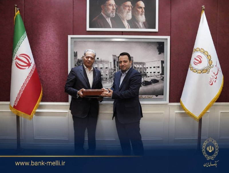 عصربانک | asrebank.ir: 🔴مرتضی اکبری قائم مقام مدیرعامل بانک ملی ایران شد🔹مراسم معارفه مرتضی اکبری به عنوان عضو جدید هیأت عامل و قائم مقام مدیرع
