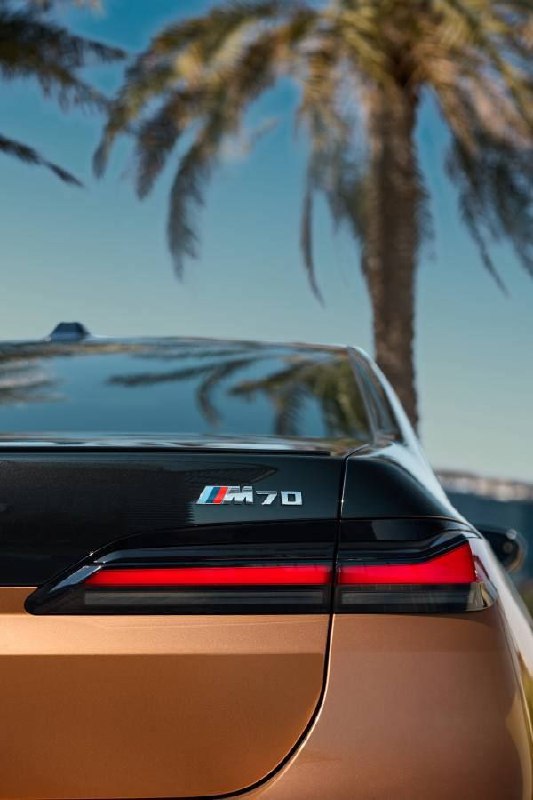 Флагманская электричка от BMW. Премьера i7 M70 XDrive 🔥🔥🔥