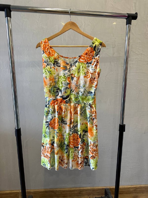 1 Летний сарафан в цветок - размер m-l - 10 лари