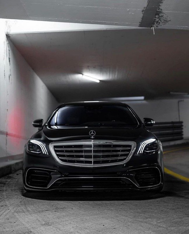 Mercedes-AMG S63 V222 3