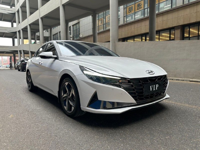Hyundai Elantra 2021 фото 2