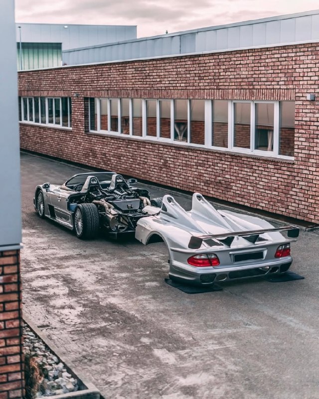 Mercedes-Benz CLK GTR AMG Roadster '1998–99 4