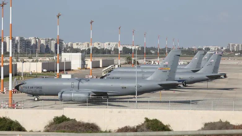 ערוץ 14 הישראלי מדווח על למעלה מ-80 מטוסי תדלוק אמריקאים הפרוסים בישראל.