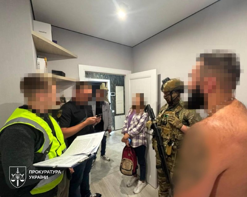 У Києві викрили кол-центр, який ошукав чехів на понад 8,4 млн грн, — Офіс генпрокурора