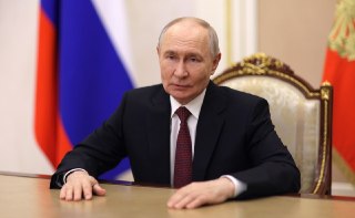 Уровень доверия к Путину падает с рекордной скоростью за все время войныУровень доверия россиян к Владимиру Путину за неделю упал на 3,4 процентных пункта и составил 73,3%. Это следует из результатов опроса государственного ВЦИОМ, который проходил с 22 по 