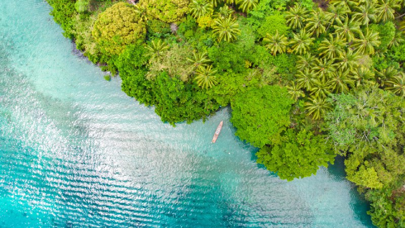 Where history gets spicyBlue lagoon at Pulau Ay, Banda Islands, Indonesia (© fabio lamanna/Alamy)