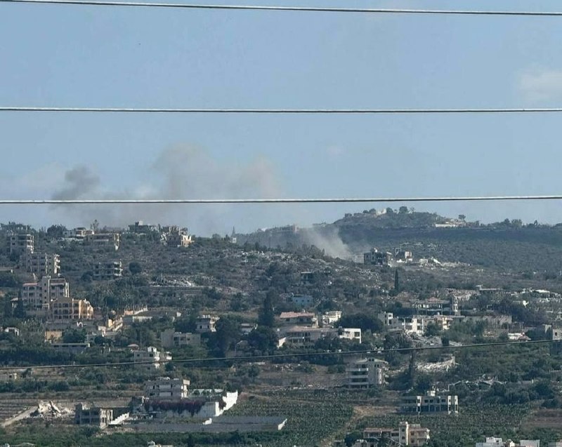 דחוף: ארטילריה הכיבוש הפציץ את העיירה מנצורי, דרום לבנון.