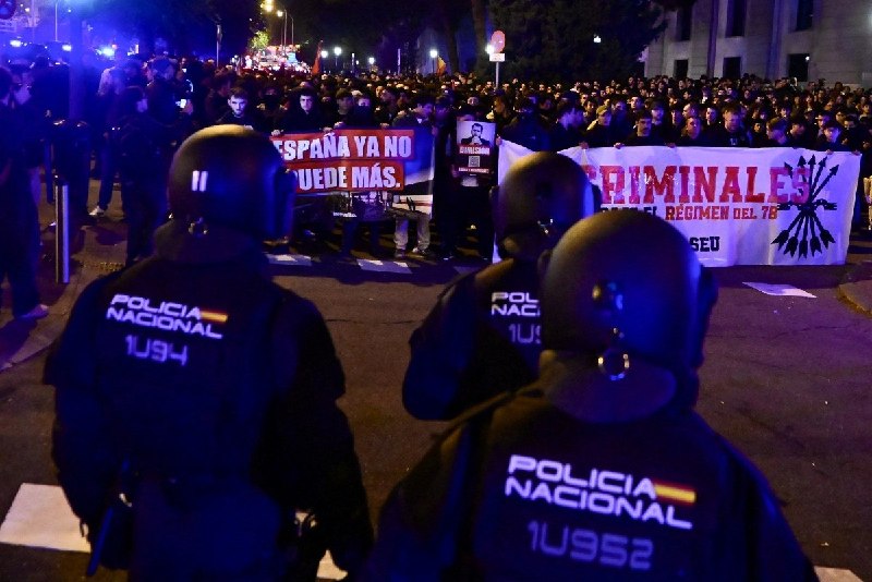 בספרד פורסמה הקלטה של השיחות בין נהגים לשולחים לפני ההתרסקות, שבה נהרגו 68 בני אדם. "תמשיך לנוע." הקישור לא…
