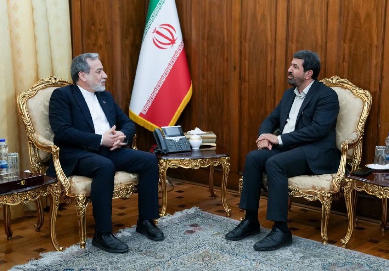 استانسازان: ✅ همدان در مسیر دیپلماسی؛ سفر وزیر امور خارجه و افتتاح دفتر جدید نمایندگیدیدار دکتر حمید ملانوریشمسی، استاندار همدان، ب