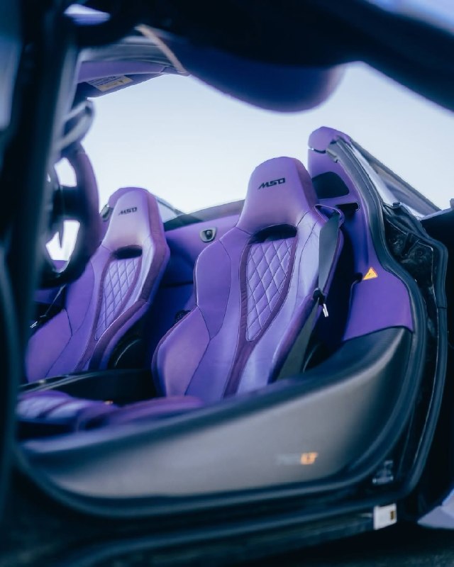 McLaren 765LT Spider 2022 года | Цена: 629 999 долларов США 5