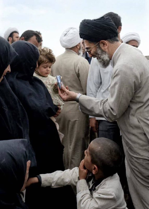جریان: ‼️هم شاعر بود، هم نویسندههم زندانی بود، هم شکنجه شده بود هم مجروح شده بود، هم جانباز بود هم روحانی و طلبه بود، هم عالم و