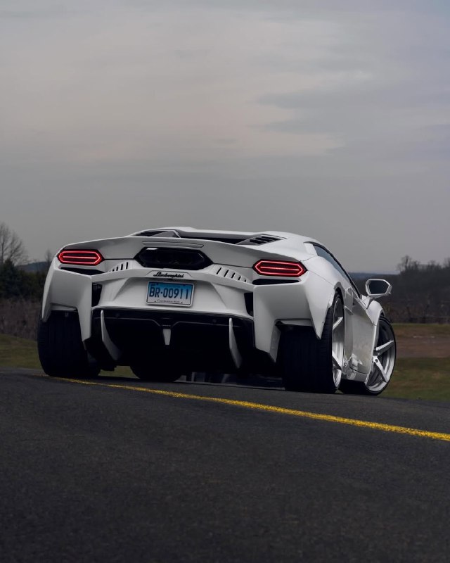 Новый Lamborghini Temerario на 21-дюймовых/22-дюймовых дисках Vossen VPS-3 2