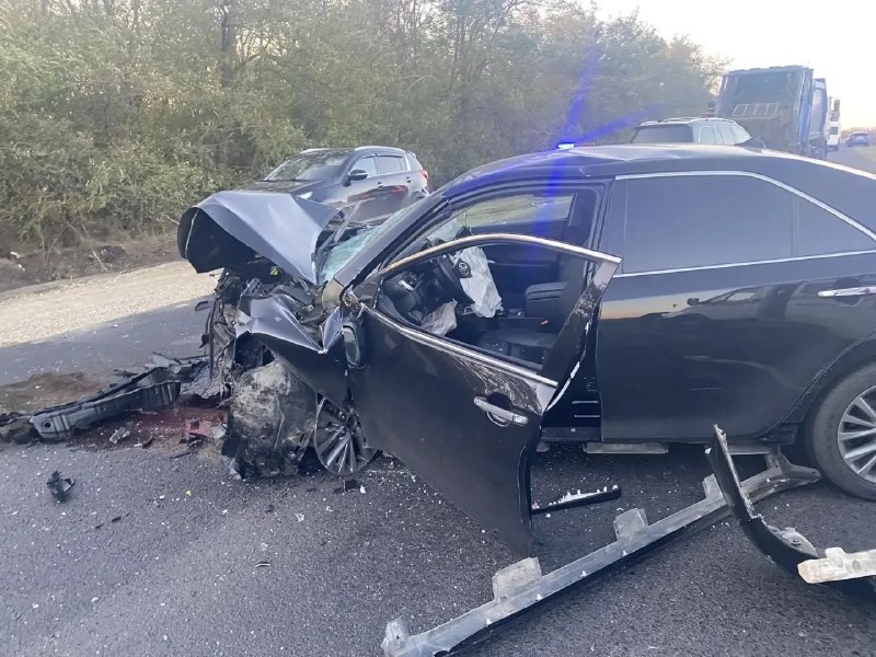 שני בני אדם נהרגו, ילד בן שנה וילד בן שבע נפצעו בהתנגשות מכונית בקובאן התאונה התרחשה בכביש המהיר ויסלקי-קיר…