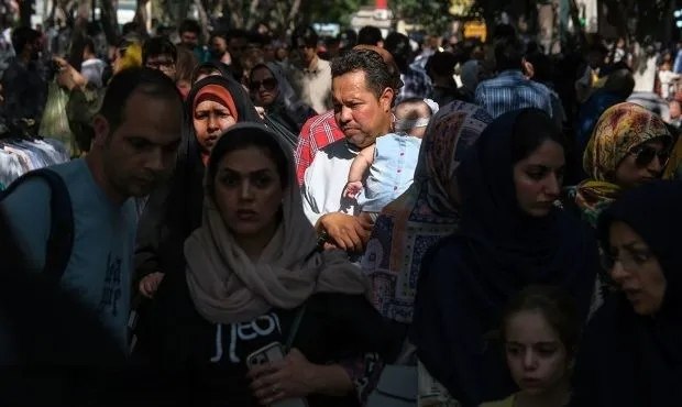 عصر ایران: فلاکت اقتصادی؛ آیا تاب آوری جامعه ایران شکننده شده است؟✍ سجاد بهزادی - عصر ایران 🔹️ جدا از تحریم، جنگ و ناامنی؛ سیاستگذ