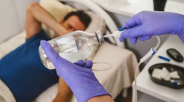 Помощь при интоксикации.