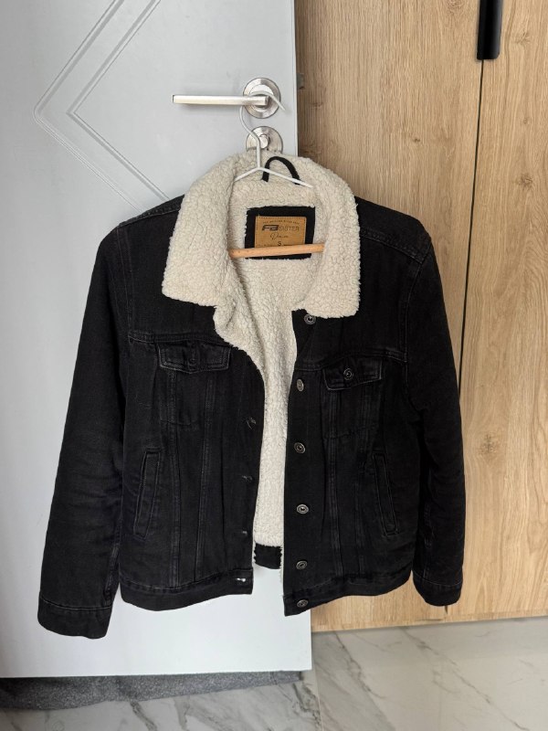 Куртка джинсовая женская размер S — фото 1