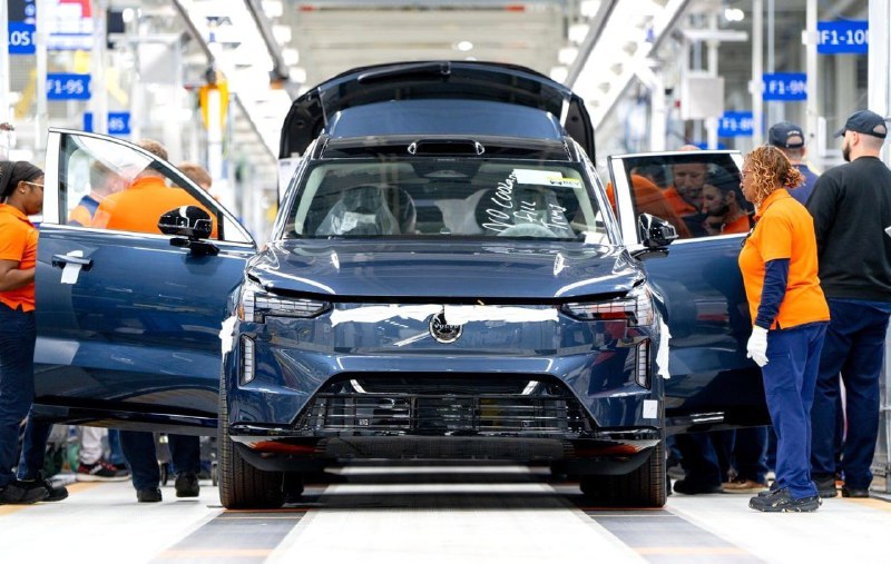 Volvo из-за слабых продаж электромобилей пересмотрит свои планы по отказу от ДВС