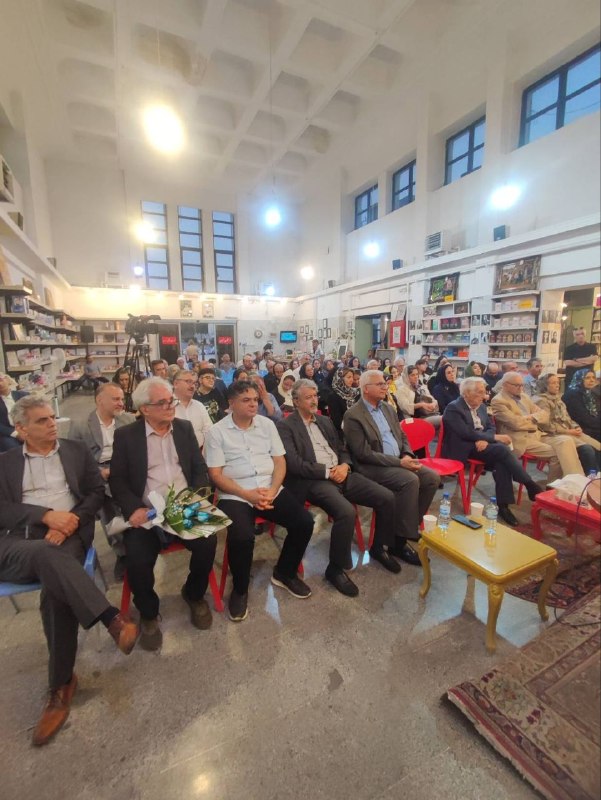 مؤسسه پژوهشی میراث مکتوب: 📸 گزارش تصویری آیین رونمایی و امضای کتاب «سخن ثبوتی»چند قاب از این نشست فرهنگی با حضور استاد یوسف ثبوتی و جمعی از اهالی