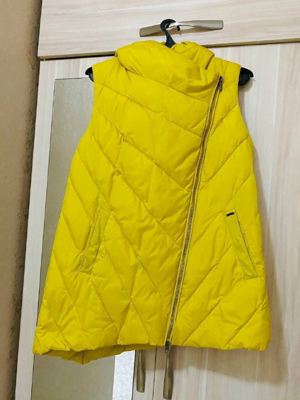 Пуховик жилетка Finn Flare