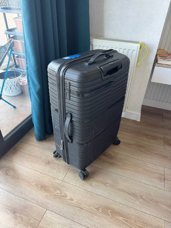 Чемодан большой