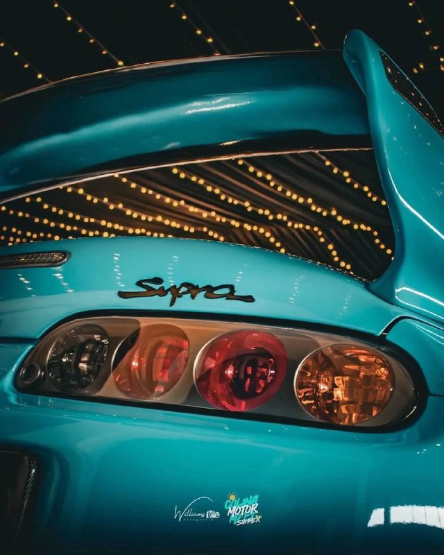 Toyota Supra A80, окрашенная в цвет Porsche Miami Blue 7