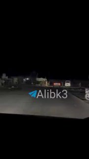 כוחות נאמנים לאיחוד האמירויות מונעים ממאות נמלטים להיכנס לערים שלהם.