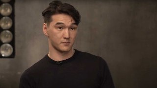 Нурлан Сабуров передал десять мотоциклов российским бойцам «Легиона Вагнер Истра», видео об этом с участием комика было опубликовано прошлым летом в телеграм-канале главы муниципального округа Истра Татьяны Витушевой. Сейчас оно удалено, но оригинал сохран