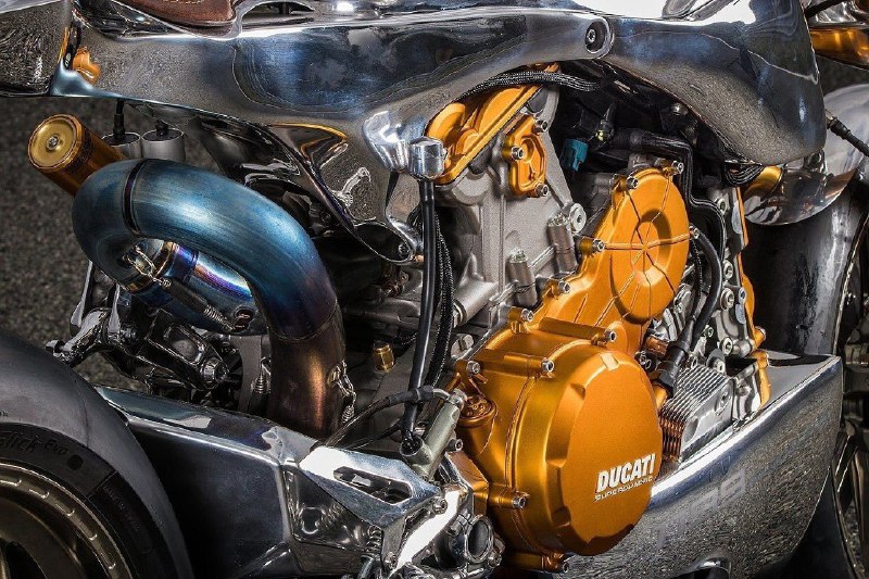 Ducati 1199 Panigale by Ortolani 3