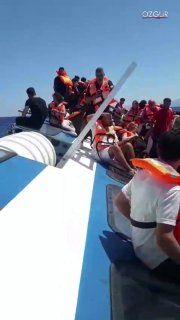 מעבורת נוסעים שנסעה מגירנה לטאשוקו, מרסין, התהפכה לאחר שעלתה על המים מול חופי צפון קפריסין ב-30 באוגוסט.