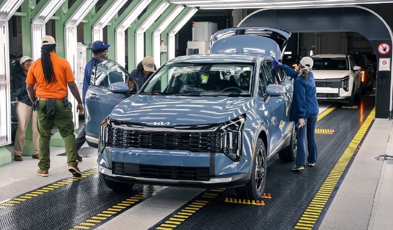 Электромобильный завод Hyundai переключился на гибриды KiaЗавод Hyundai Motor Gr