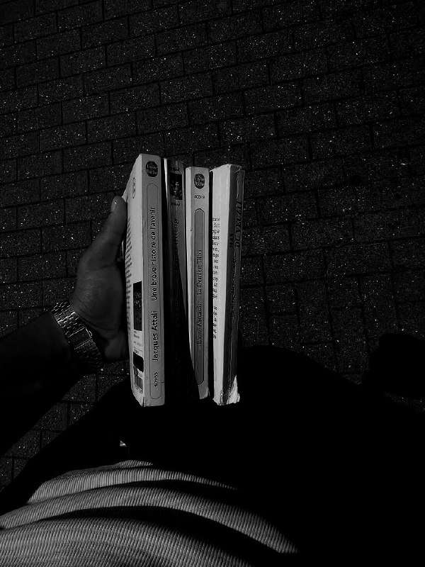 Autistic: Book.Book.