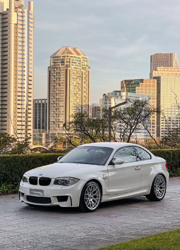 2011 BMW E82 1 Series M CoupeAlpine White