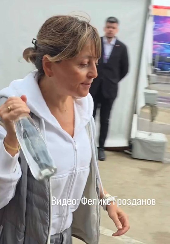 Анжелика Варум тоже появилась на «Новой Волне» в Казани и всех удивила тем, как